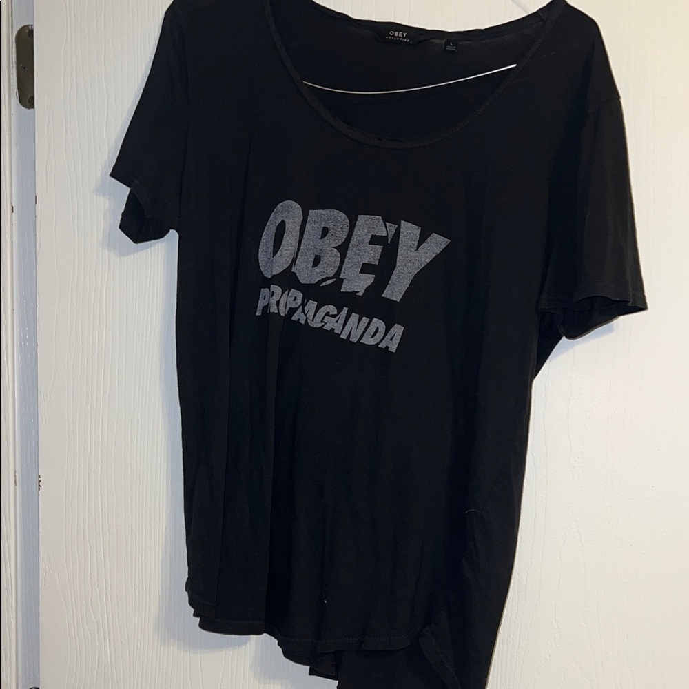 Obey Black and Gray Graphic Tee